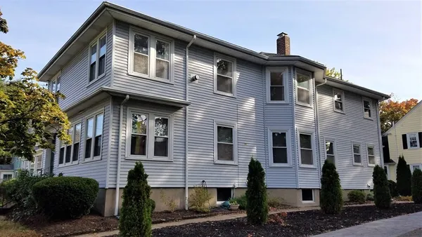 $4,200 | 346 Lexington Street, Unit B, Auburndale, MA 02466