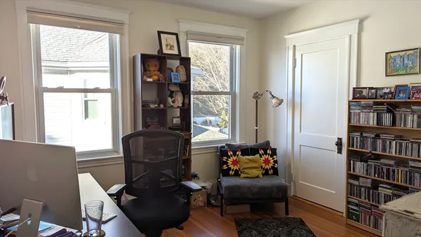 $4,200 | 346 Lexington Street, Unit B, Auburndale, MA 02466
