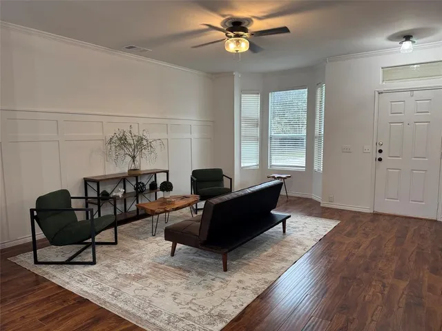 $1,900 | 902 Greene Way, Wylie, TX 75098