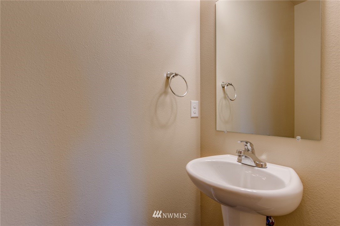 114 North 44th Place, Unit 21 Ridgefield, WA 98642 - Photo 9 of 22 Gallery Image 9