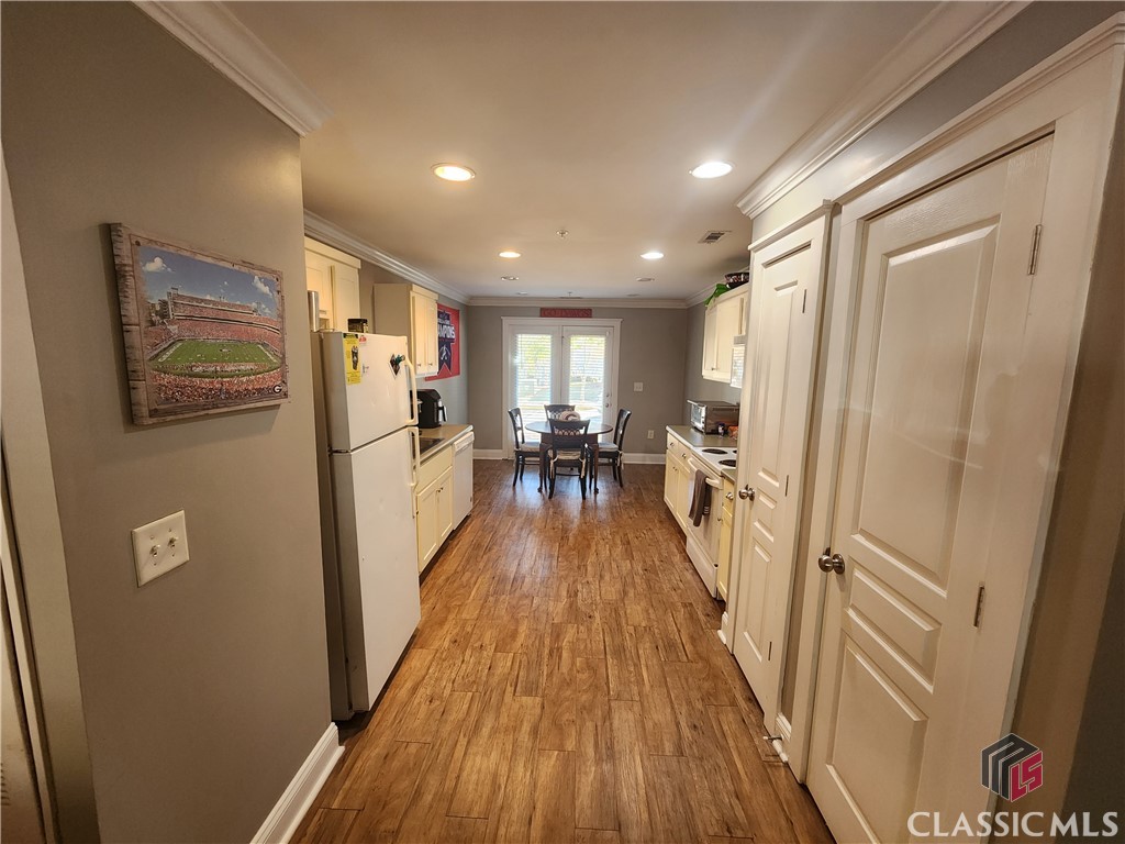 490 Barnett Shoals Road, Unit 803 Athens, GA 30605 - Photo 6 of 13 Gallery Image 6
