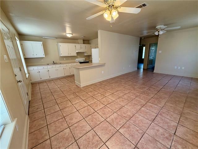 16037 J R Drive, Unit B Hammond, LA 70401 - Photo 3 of 10