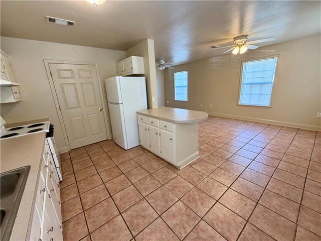 16037 J R Drive, Unit B Hammond, LA 70401 - Photo 6 of 10