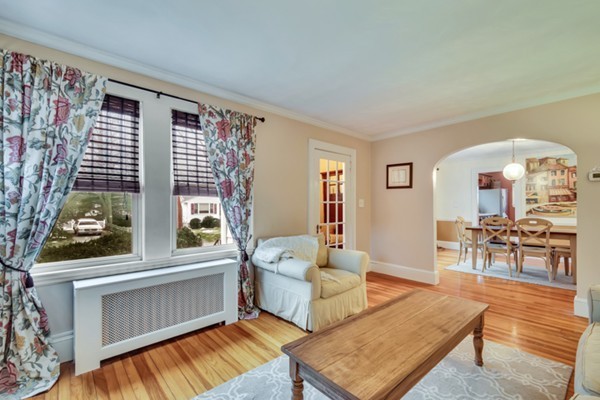 9 Wells Road Reading, MA 01867 - Photo 8 of 26 Gallery Image 8