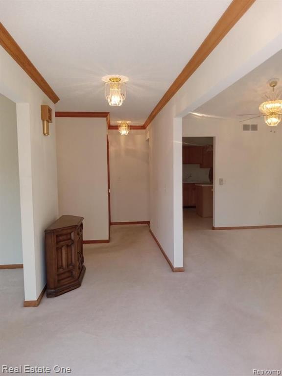 21951 Lancrest Court, Unit 294 Farmington Hills, MI 48335 - Photo 10 of 43
