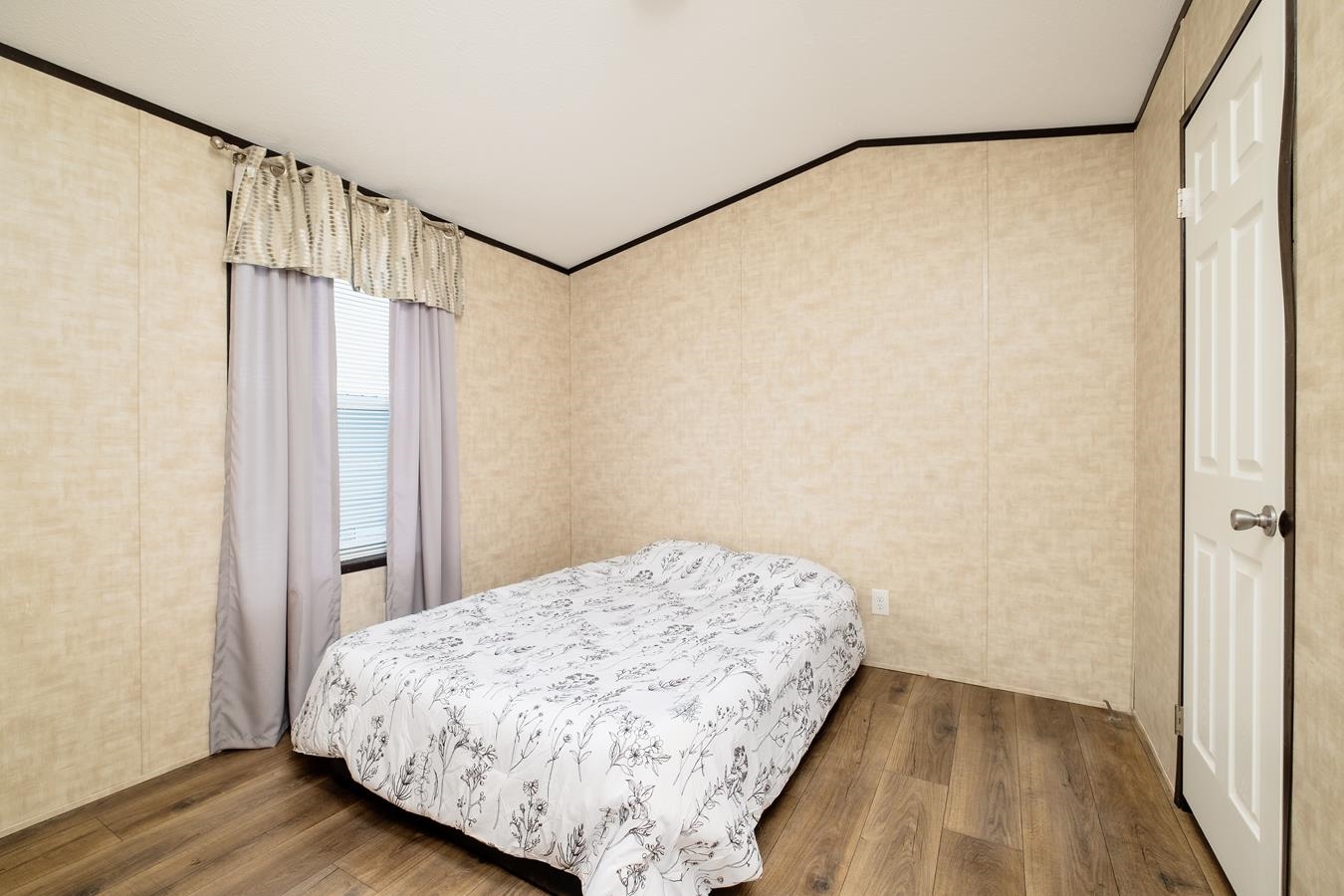 34 Pineland Park Road Milton, NH 03851 - Photo 14 of 23