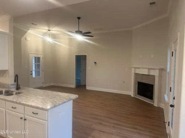 $367,300 | 932 Collie Drive, Hernando, MS 38651