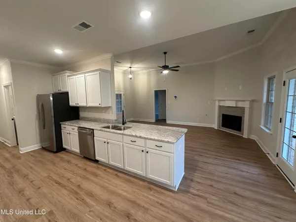 $367,300 | 932 Collie Drive, Hernando, MS 38651