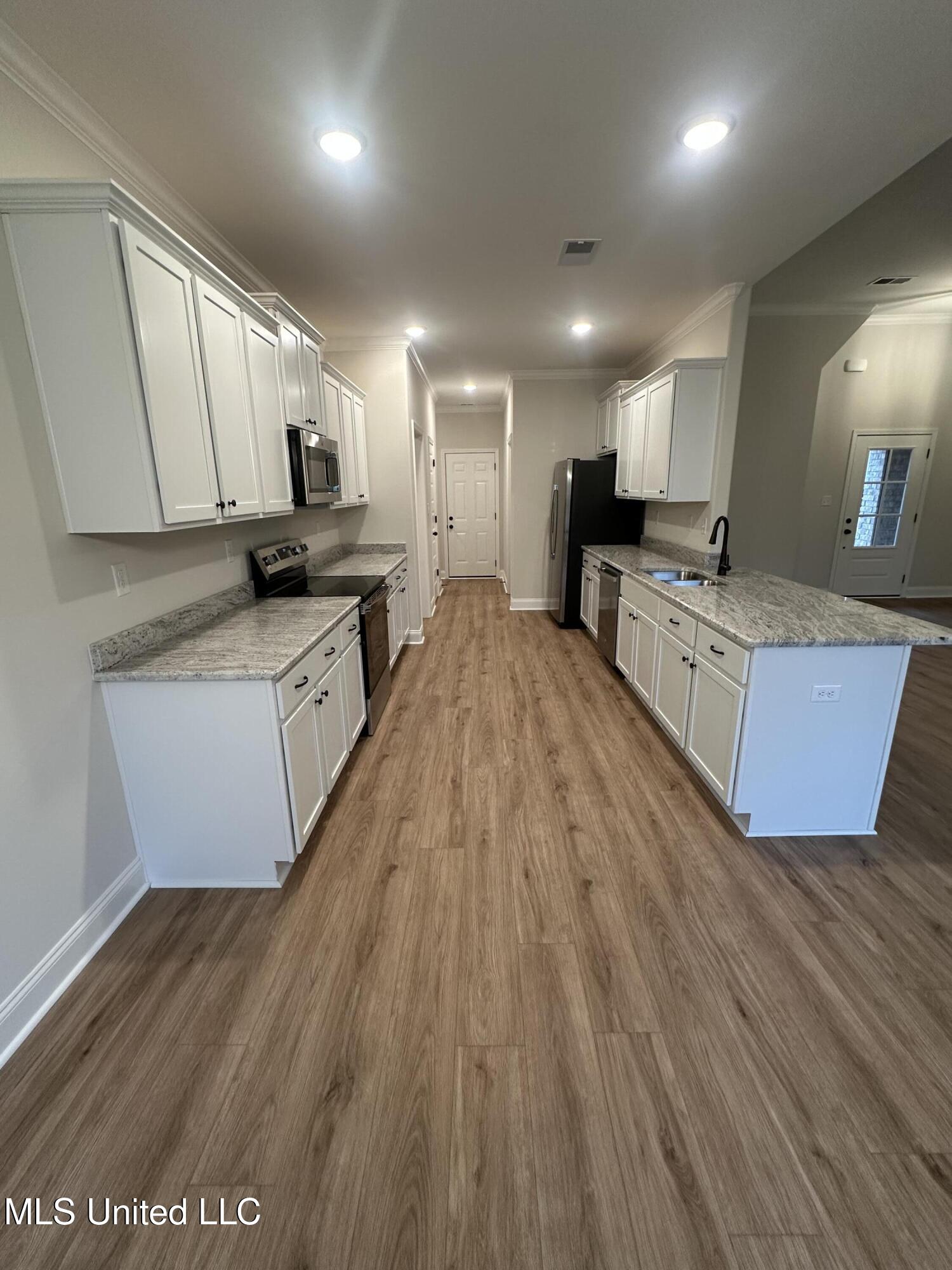 932 Collie Drive Hernando, MS 38651 - Photo 7 of 25 IMG_2942