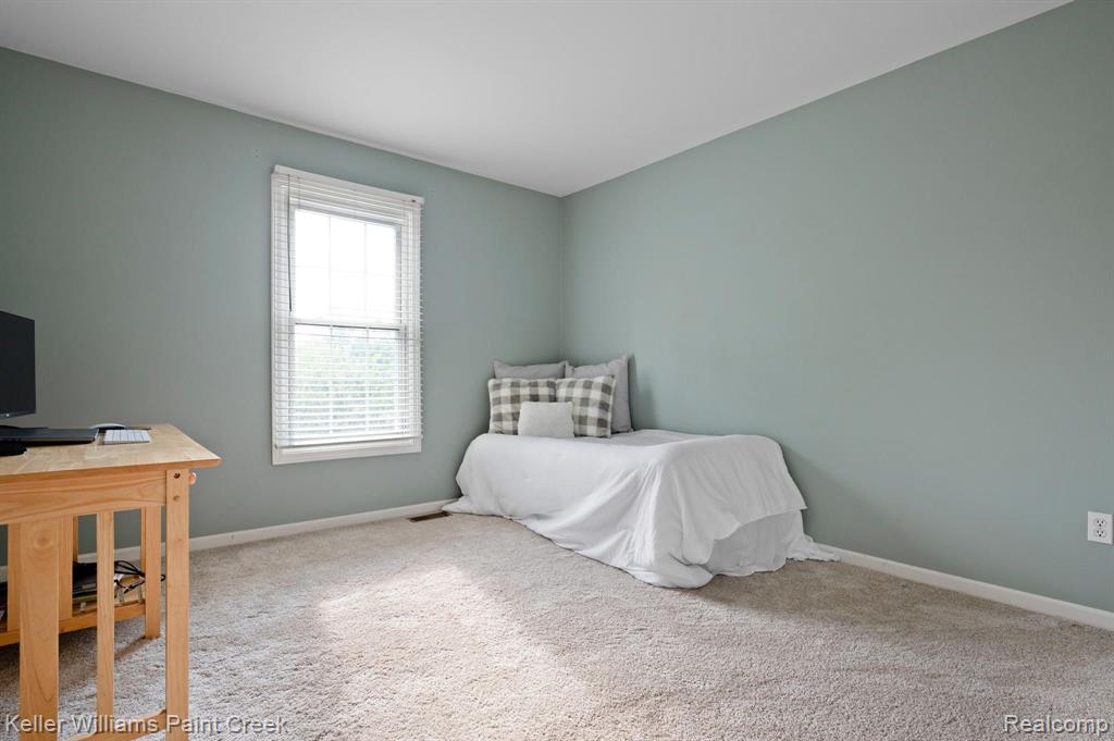 1704 Devonwood Drive Rochester Hills, MI 48306 - Photo 30 of 38