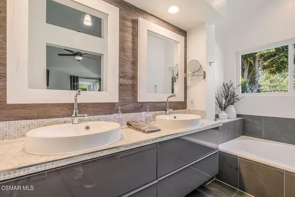 $949,000 | 675 Overlook Road, Simi Valley, CA 93065