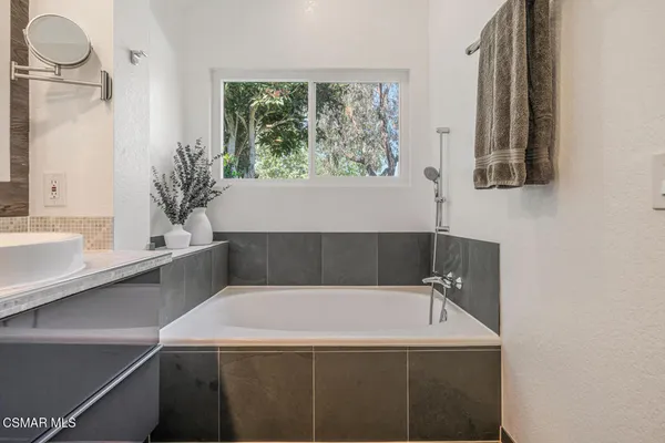 $949,000 | 675 Overlook Road, Simi Valley, CA 93065
