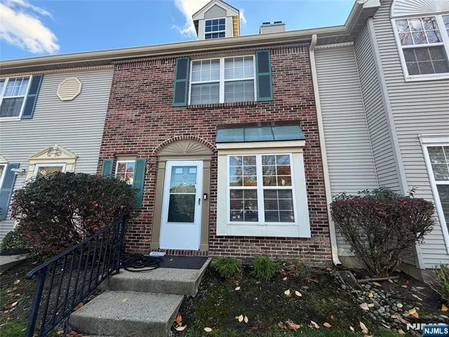 $2,500 | 34 Colleen Court, Unit 34, Kendall Park, NJ 08824