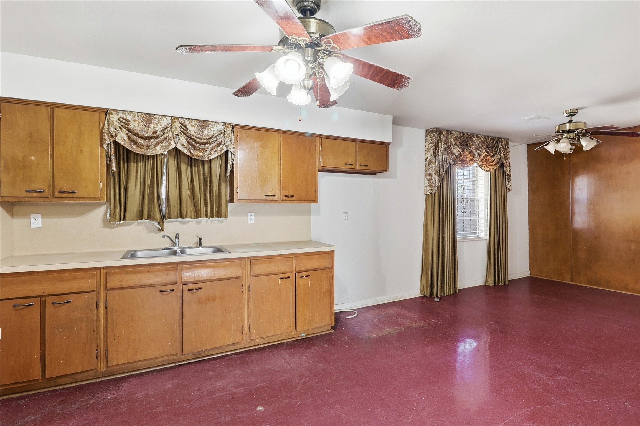 5215 Grace Point Lane Houston, TX 77048 - Photo 11 of 32