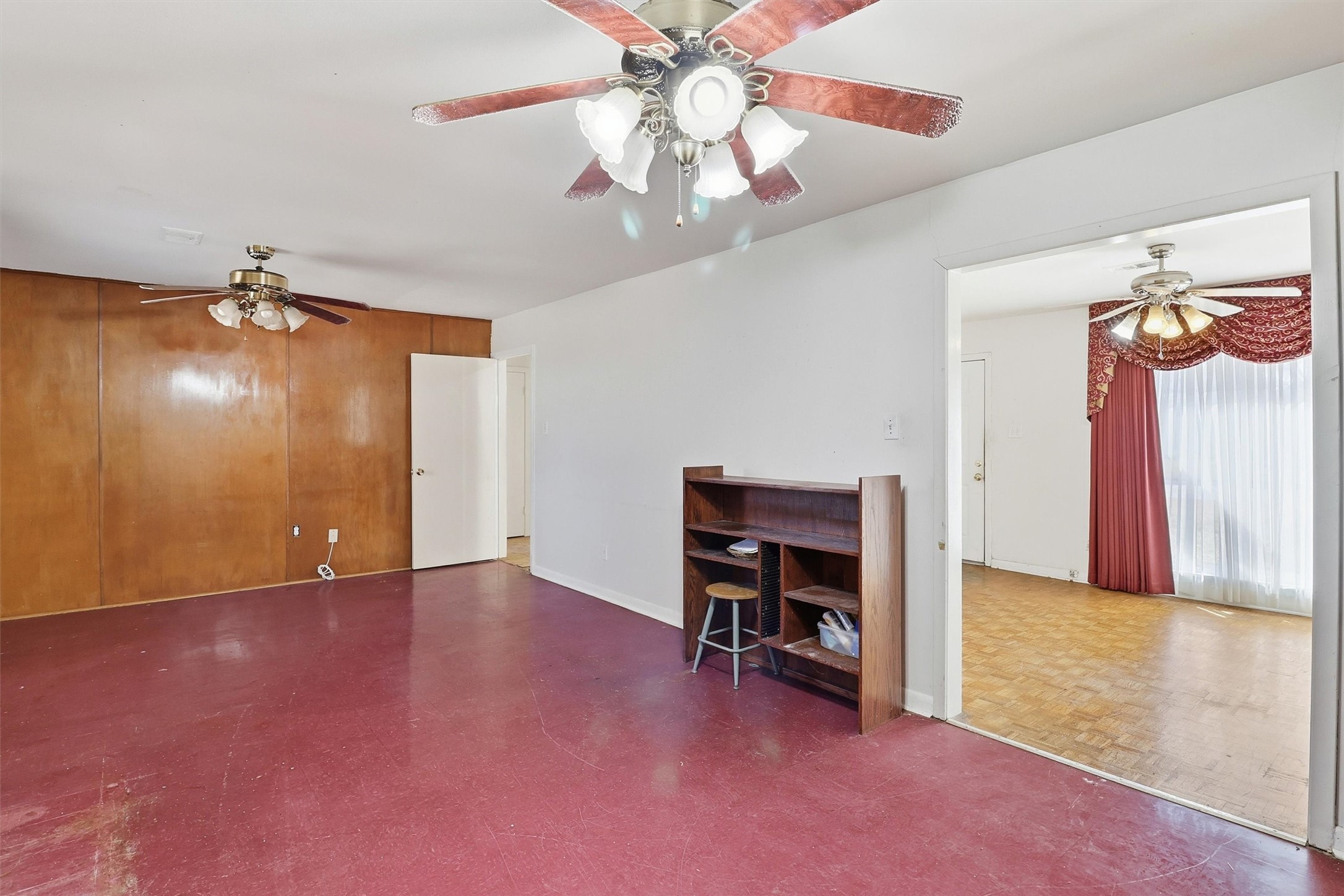 5215 Grace Point Lane Houston, TX 77048 - Photo 12 of 32