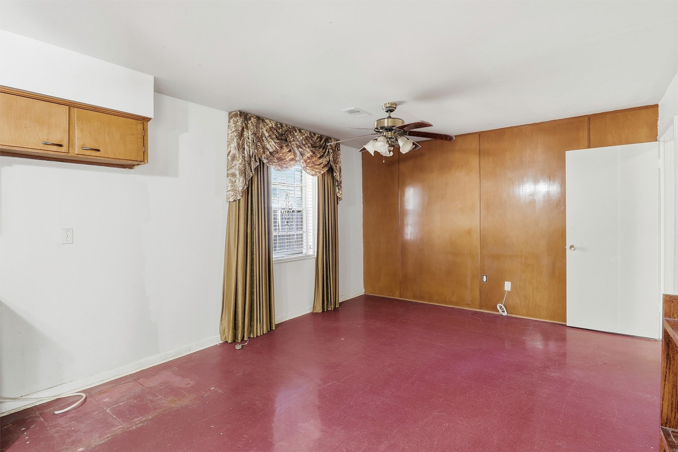 5215 Grace Point Lane Houston, TX 77048 - Photo 13 of 32