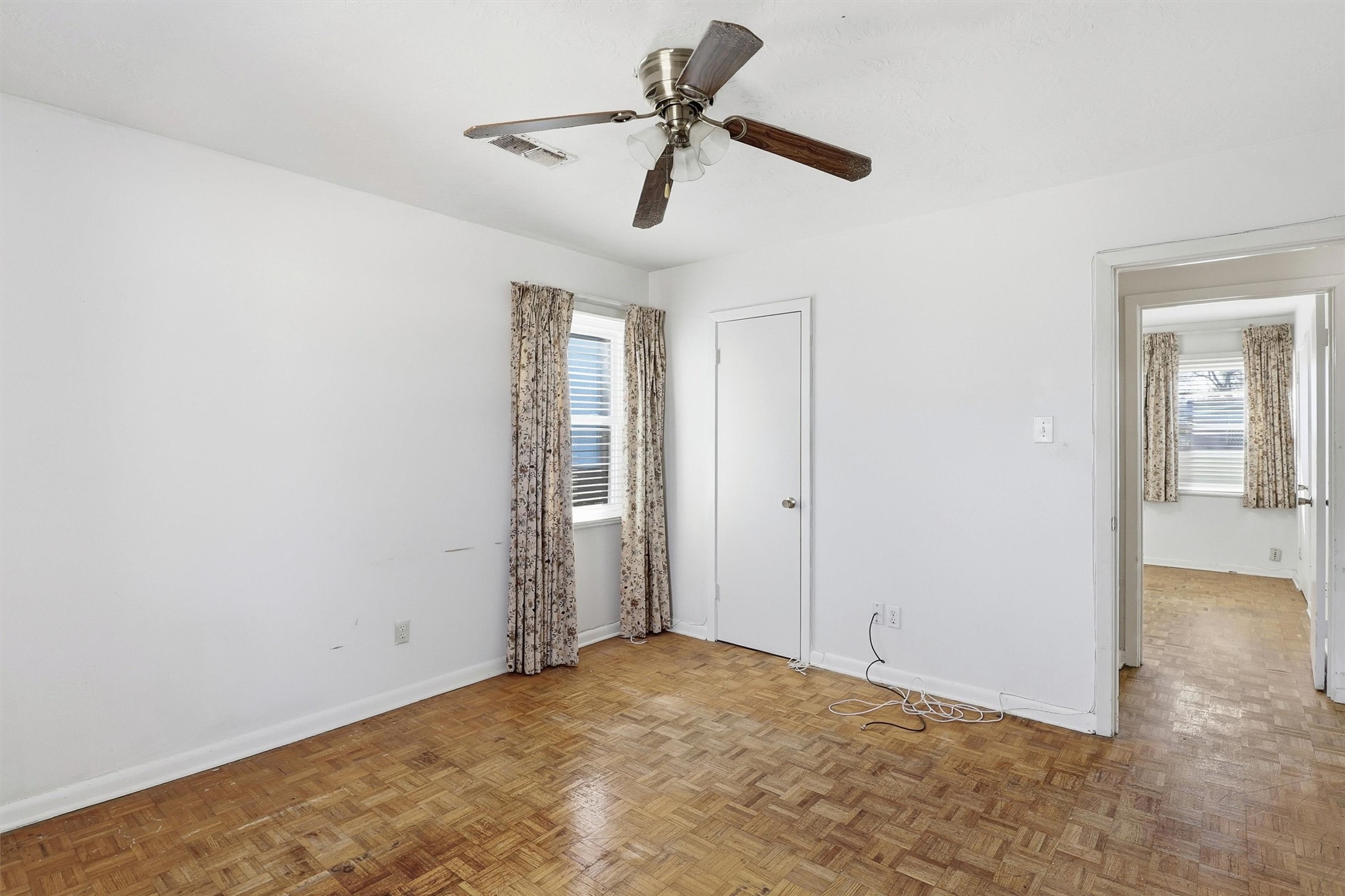 5215 Grace Point Lane Houston, TX 77048 - Photo 21 of 32