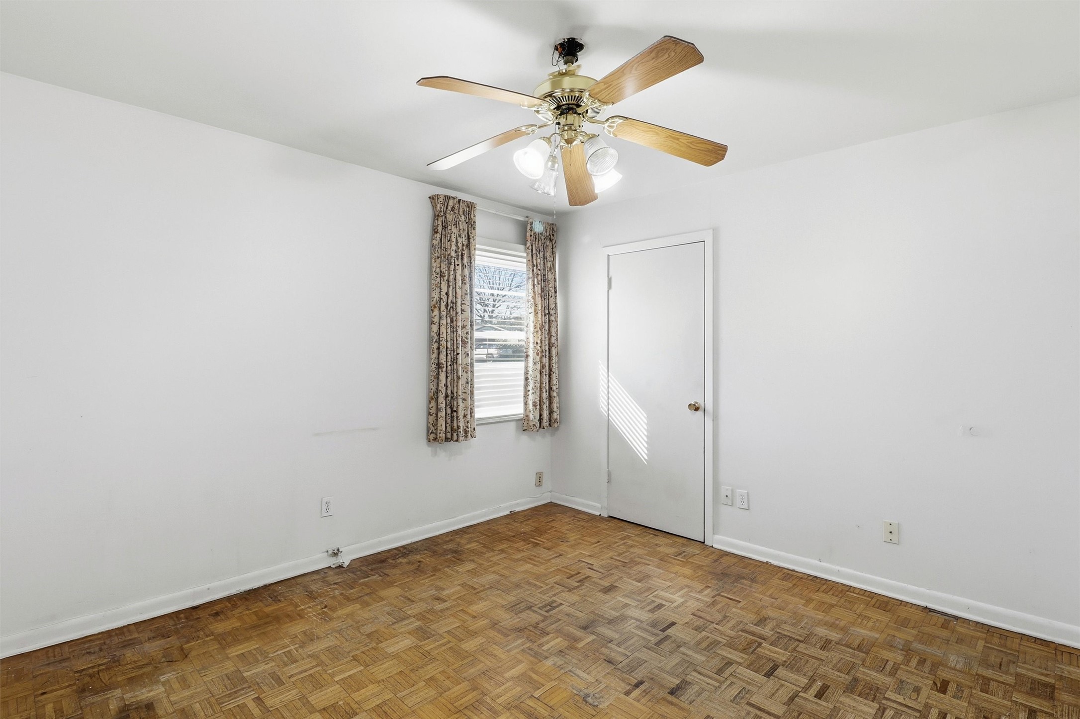 5215 Grace Point Lane Houston, TX 77048 - Photo 24 of 32