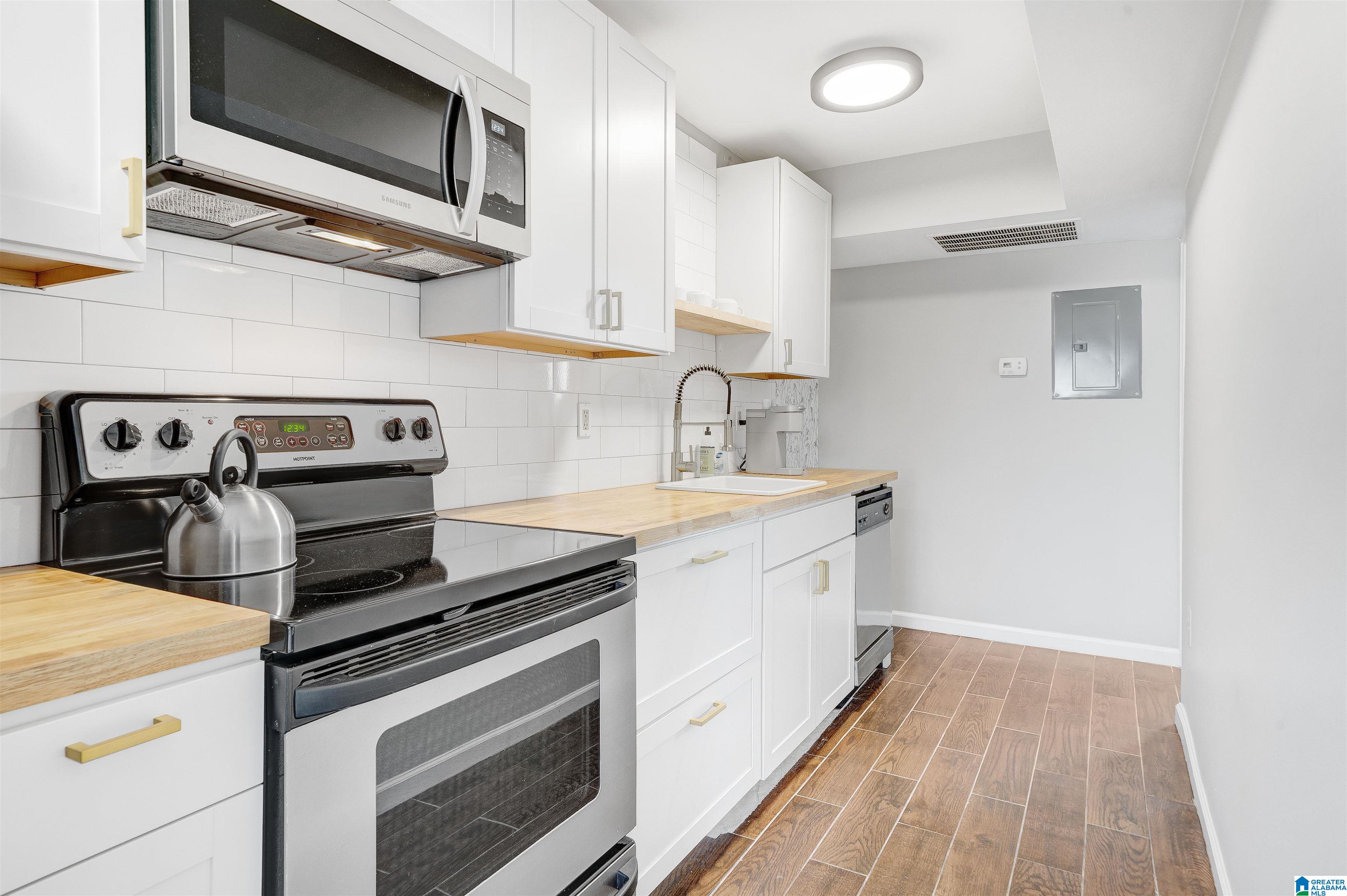 2990 Rhodes Circle South, Unit 106 Birmingham, AL 35205 - Photo 8 of 18