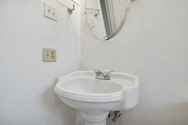 $2,200 | 121 Marilyn Drive, Dickson, TN 37055