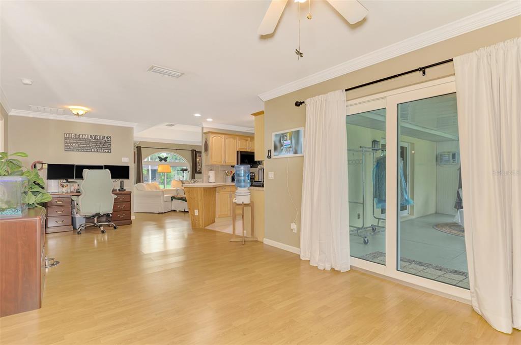 411 Nightingale Road Venice, FL 34293 - Photo 11 of 37