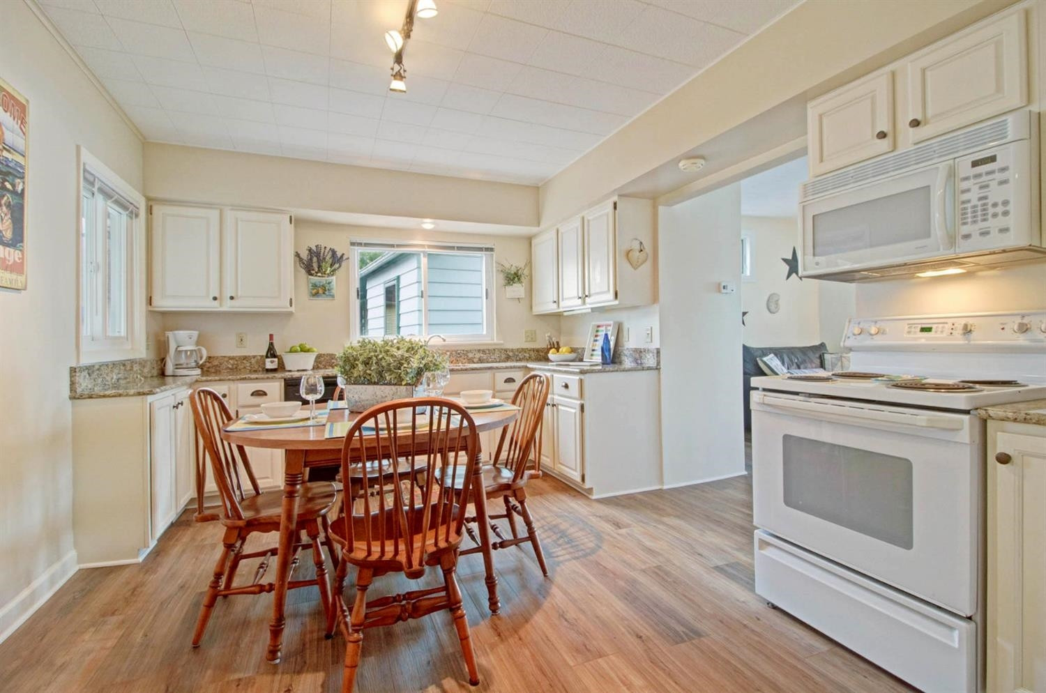 946 Ridge Court Chelsea, MI 48118 - Photo 13 of 55 Photo 13