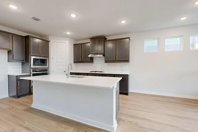 $729,990 | 2029 Billings Way, Leander, TX 78641