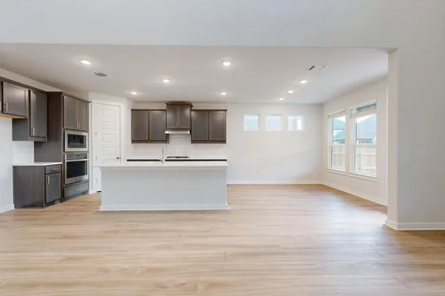 $729,990 | 2029 Billings Way, Leander, TX 78641