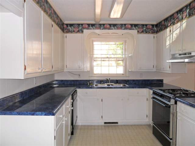 8 Pryor Road Taylors, SC 29687 - Photo 5 of 12 Gallery Image 5