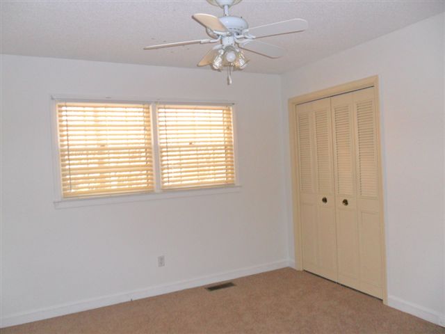 8 Pryor Road Taylors, SC 29687 - Photo 8 of 12 Gallery Image 8