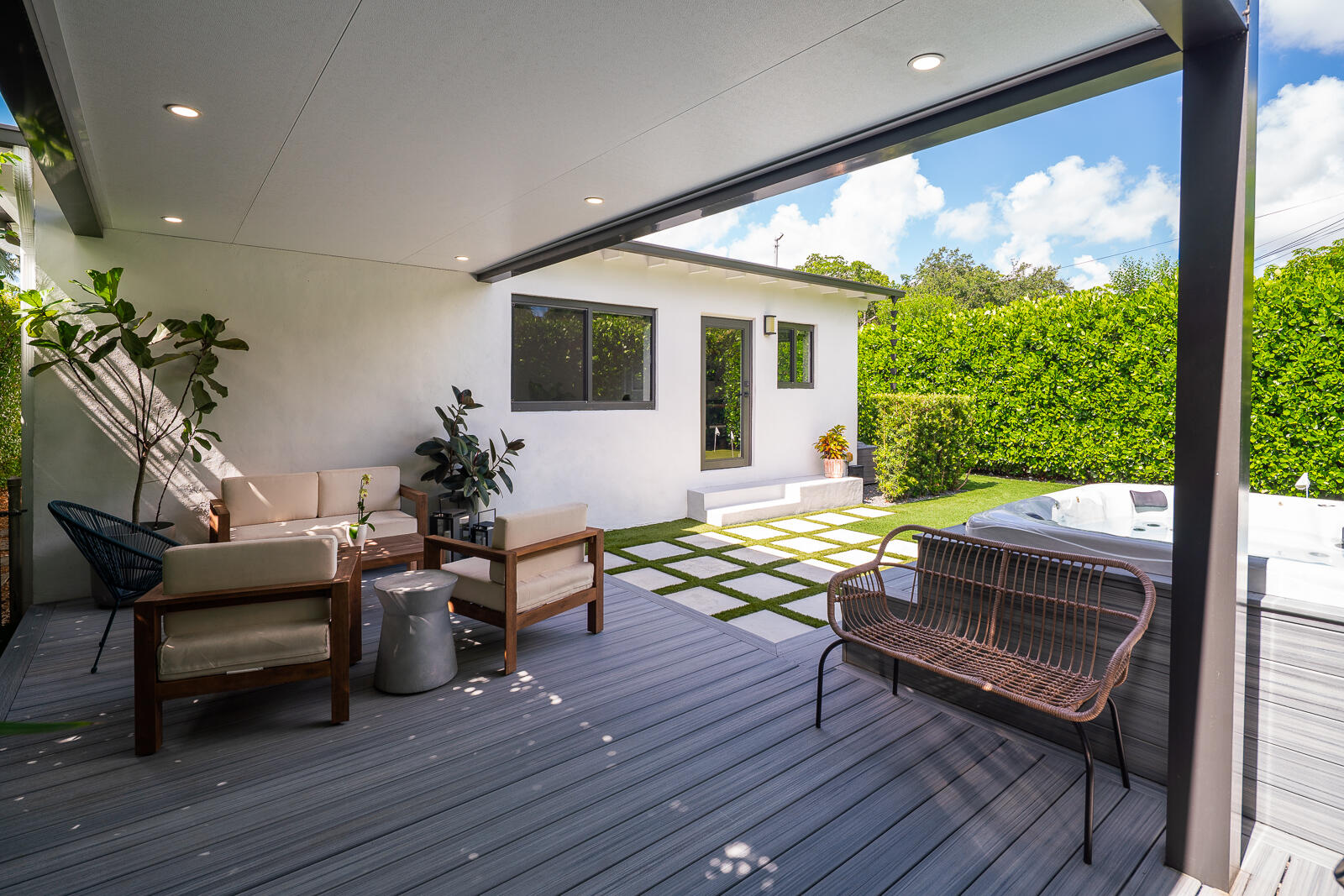 5745 Southwest 54th Terrace Miami, FL 33155 - Photo 6 of 25 Backyard Pergola
