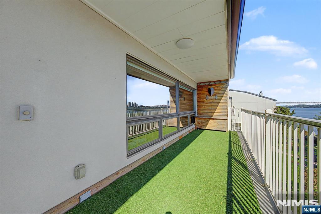 1225 River Road, Unit 7D Edgewater, NJ 07020 - Photo 36 of 47 Gallery Image 36