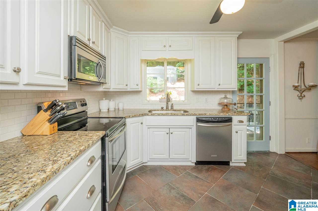1904 Saulter Road Birmingham, AL 35209 - Photo 16 of 33