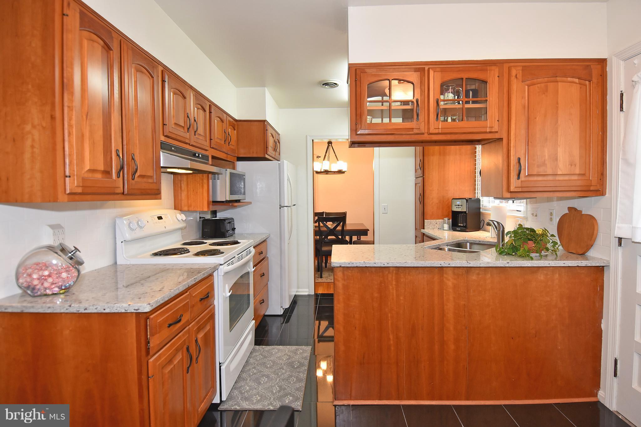 338 Dover Road Warrenton, VA 20186 - Photo 11 of 30 Kitchen