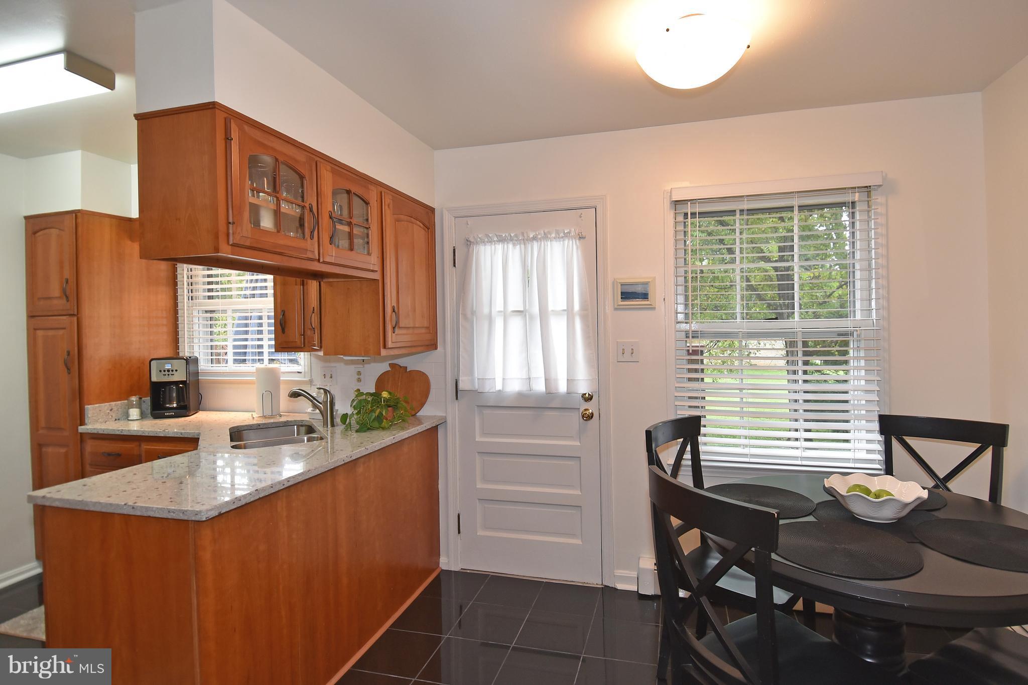 338 Dover Road Warrenton, VA 20186 - Photo 13 of 30 Kitchen