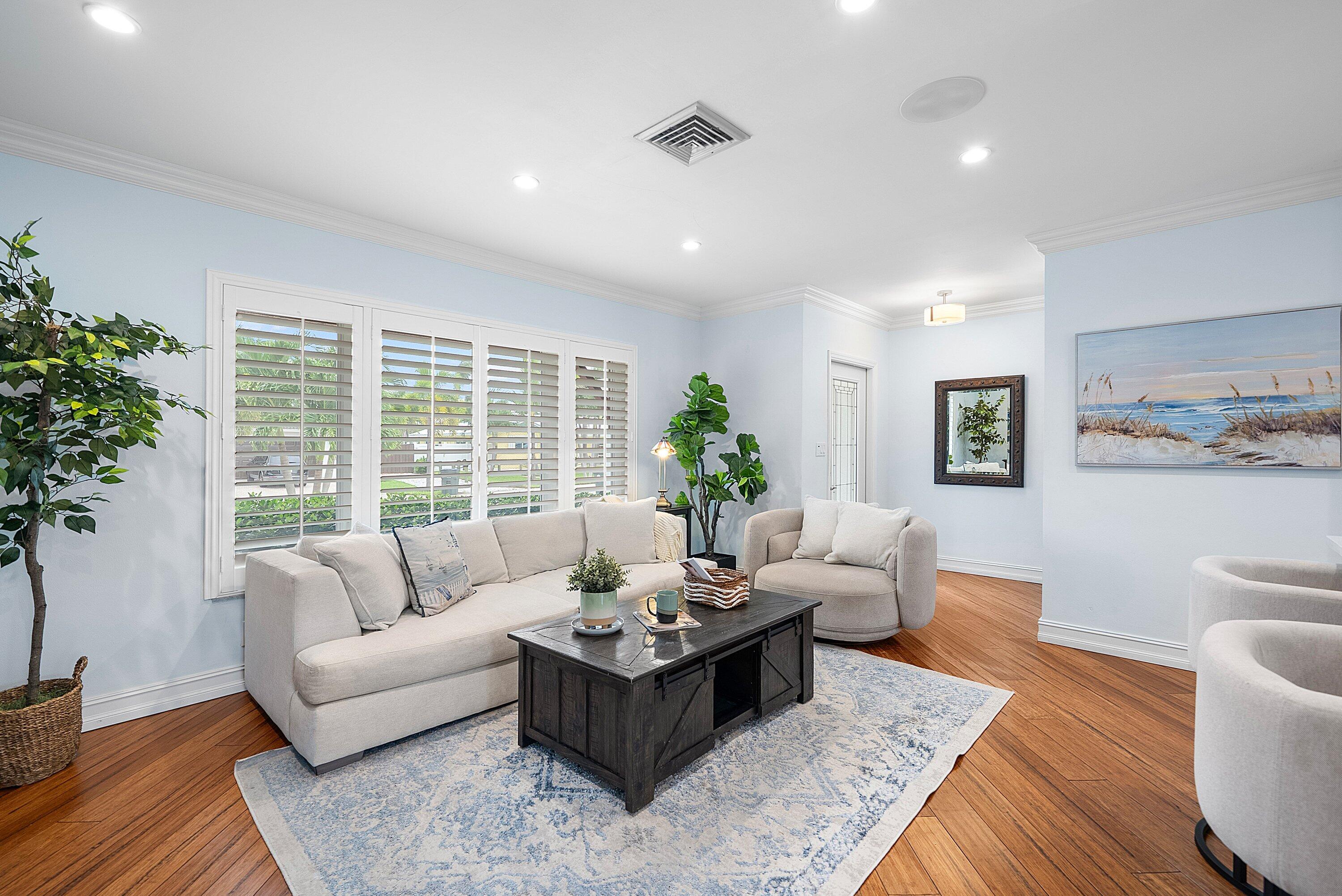 1365 Southwest 13th Place Boca Raton, FL 33486 - Photo 10 of 41 010-1365Southwest13thPlace-BocaRaton-FL-