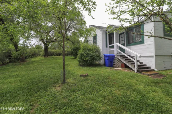 $250,000 | 43 West Circle Road, Norris, TN 37828