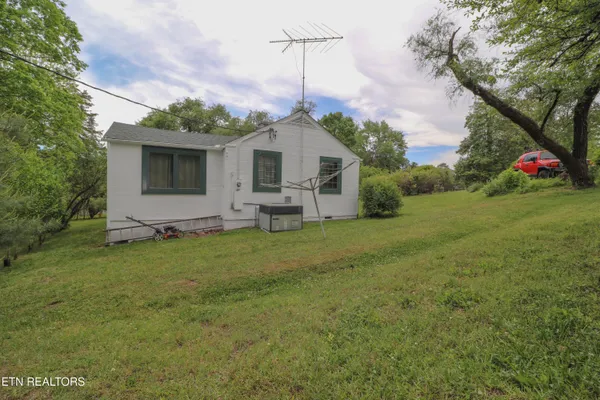 $250,000 | 43 West Circle Road, Norris, TN 37828