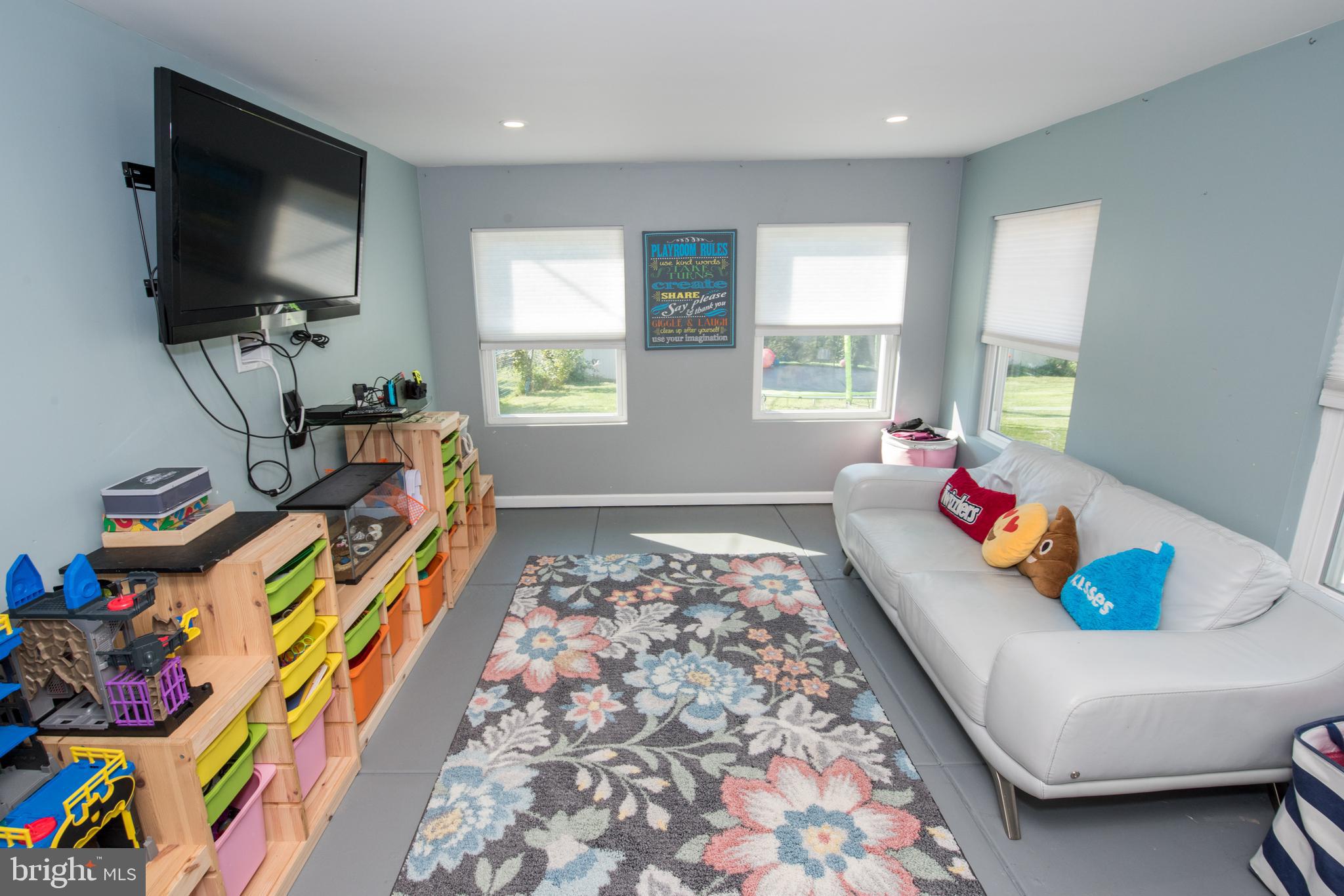11613 Proctor Road Philadelphia, PA 19116 - Photo 11 of 37 Play Room Alternate View Enclosed Porch