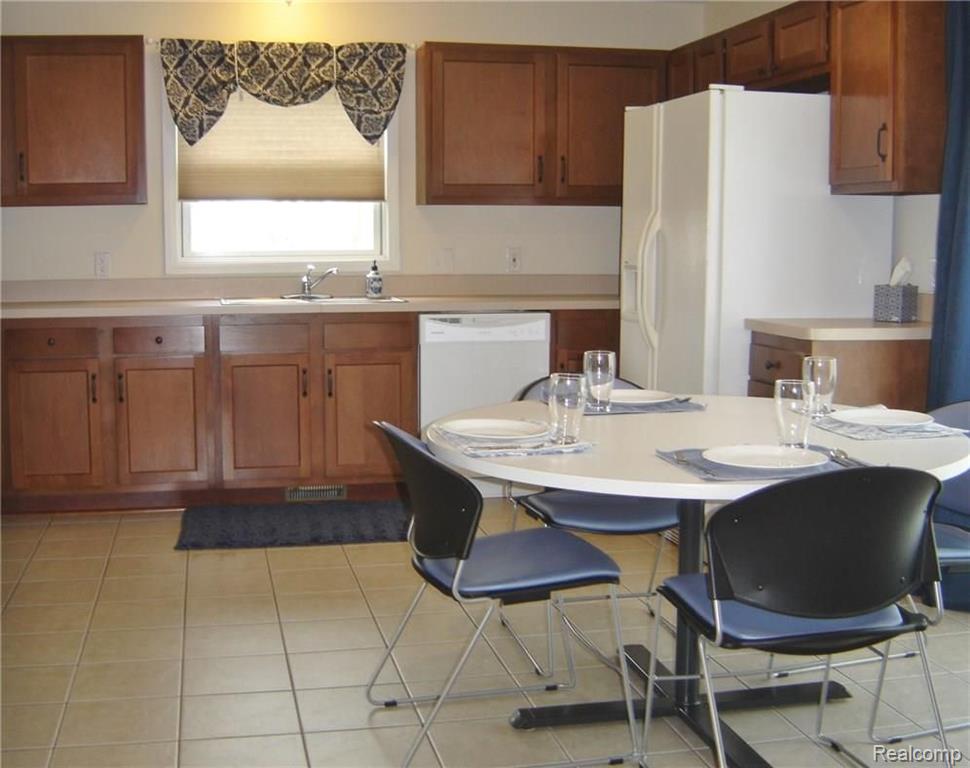 6722 Herbst Road Brighton, MI 48114 - Photo 14 of 20