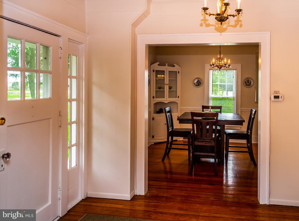 955 Vance Neck Road Middletown, DE 19709 - Photo 4 of 23 Foyer to Dining Room