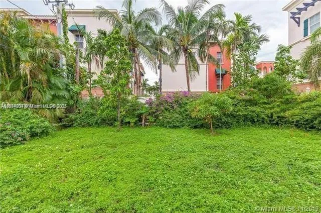 $780,000 | 1025 Northeast 17th Way, Fort Lauderdale, FL 33304