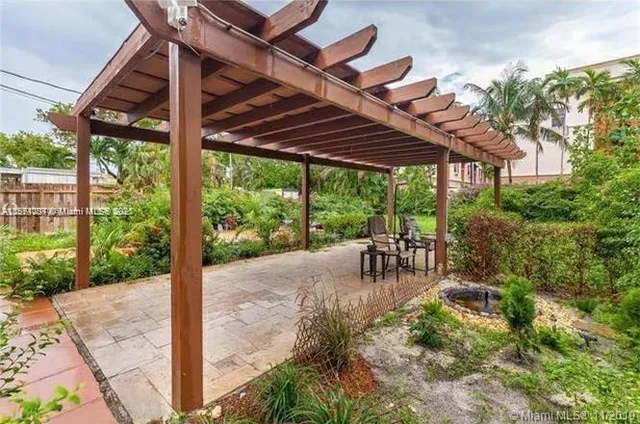 $780,000 | 1025 Northeast 17th Way, Fort Lauderdale, FL 33304