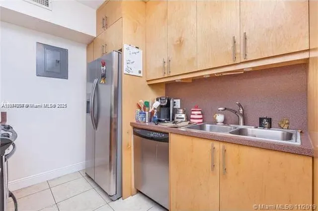 $780,000 | 1025 Northeast 17th Way, Fort Lauderdale, FL 33304