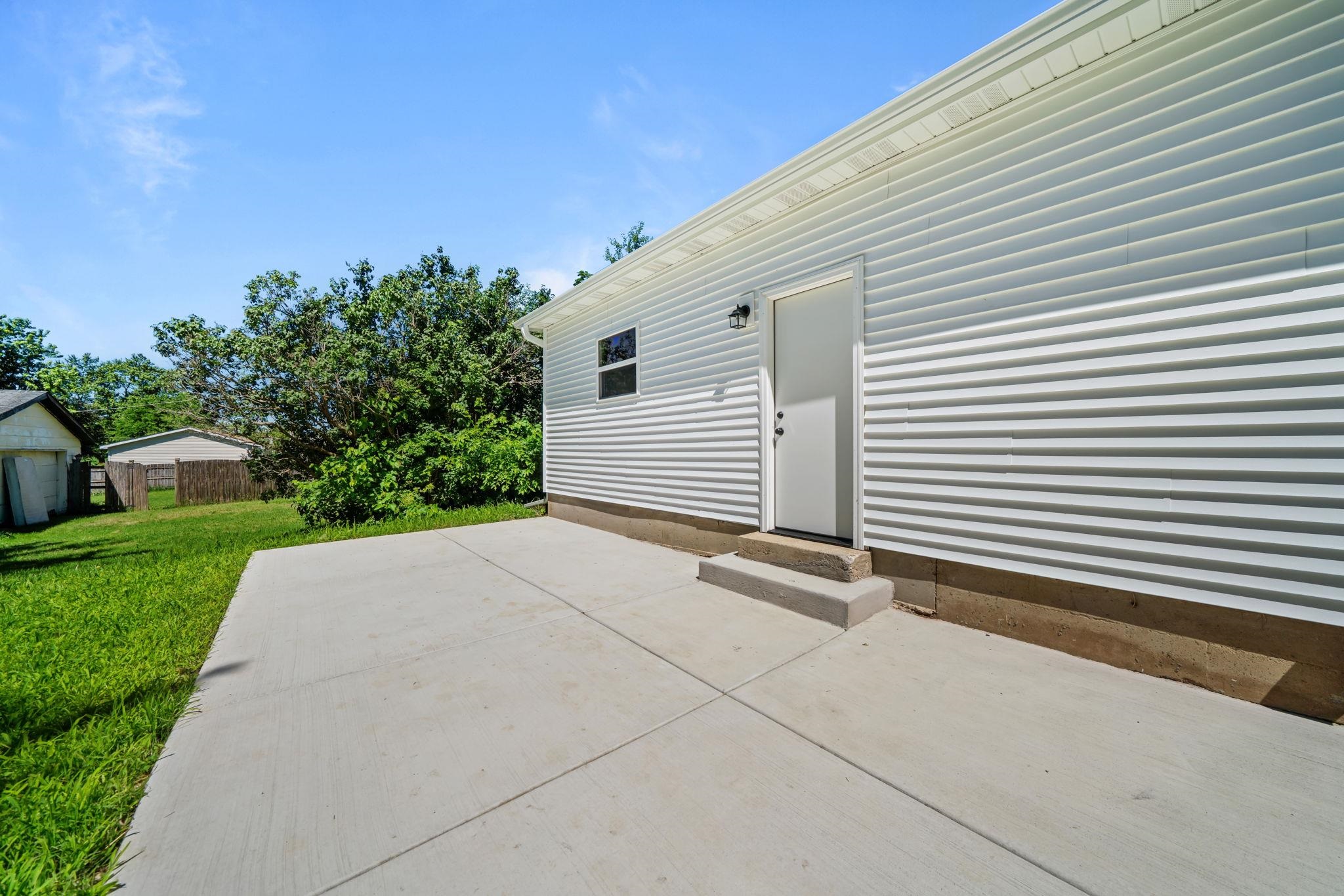 3569 West Egan Road Leaf River, IL 61047 - Photo 19 of 25