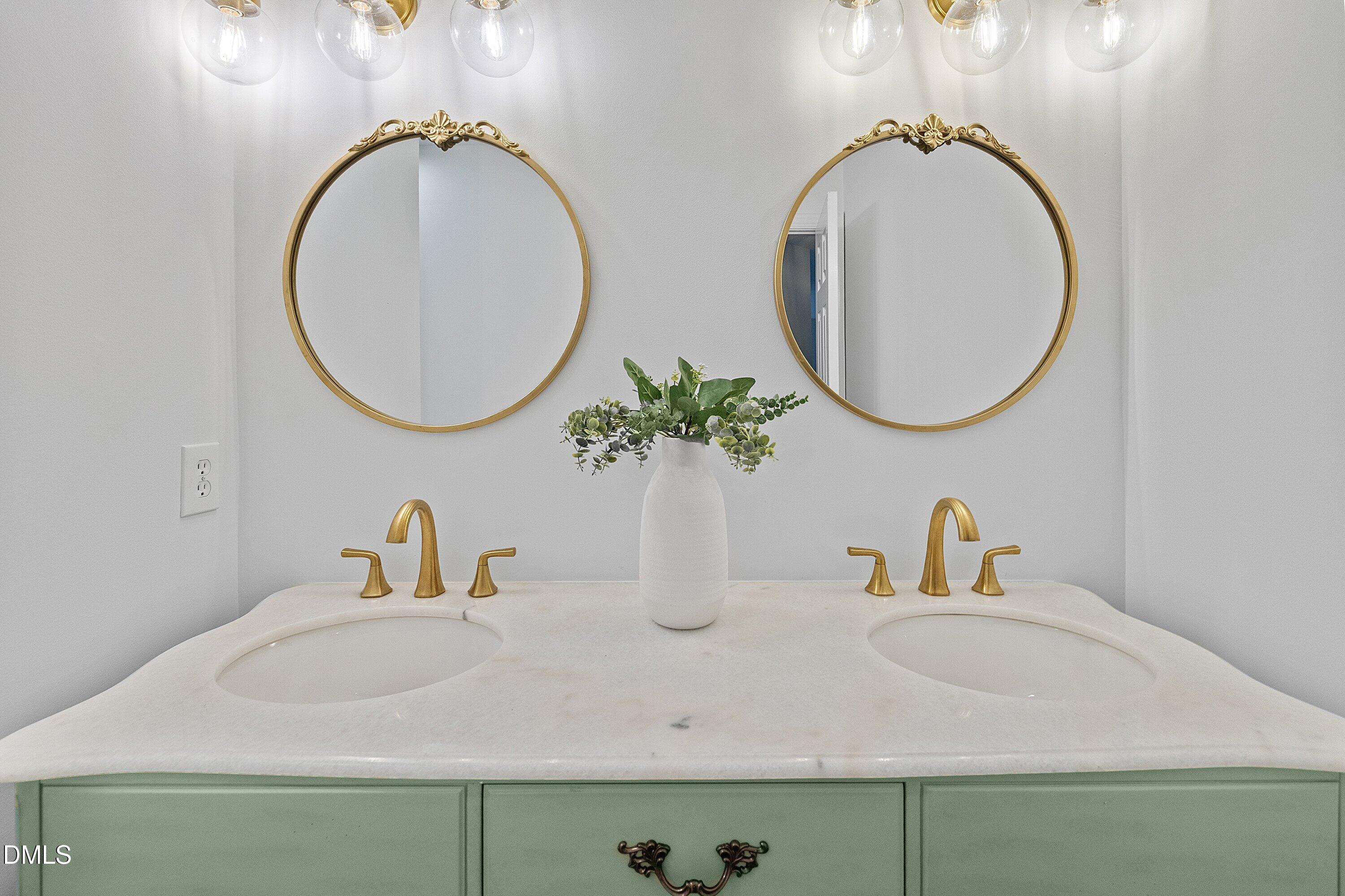 9101 Jackknife Trail Raleigh, NC 27615 - Photo 15 of 27 Guest Bathroom
