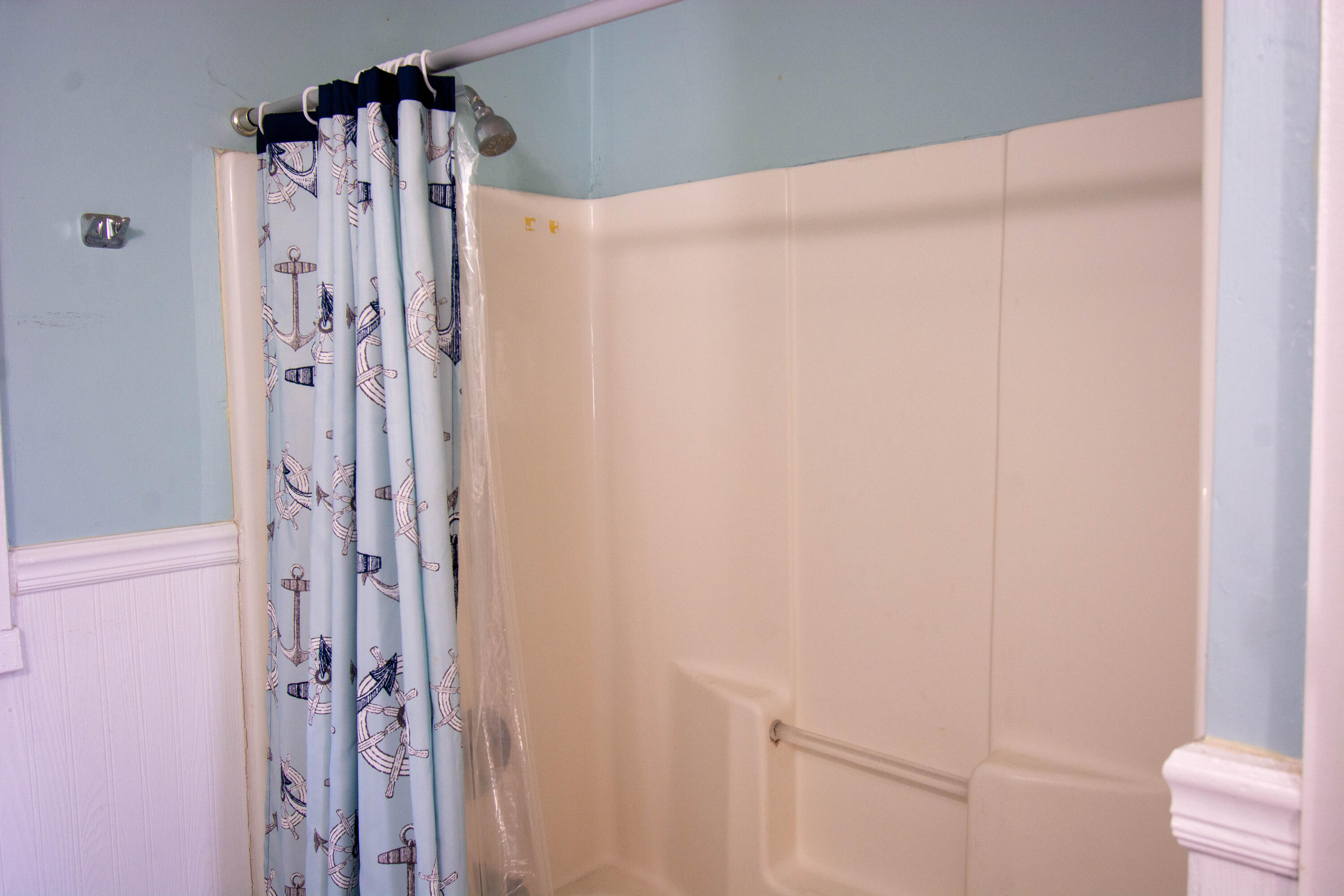 N3220 Acacia Road Geneva, WI 53147 - Photo 23 of 27 Bathroom