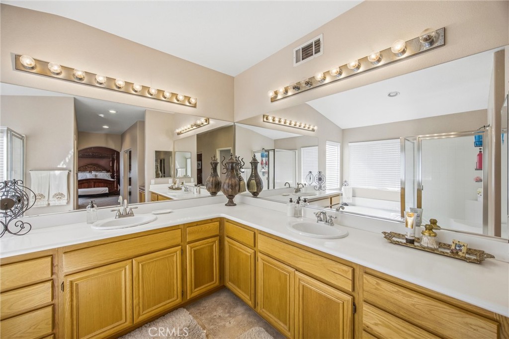 8470 Lindenhurst Street Riverside, CA 92508 - Photo 4 of 55