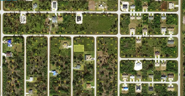 a view of a bathroom