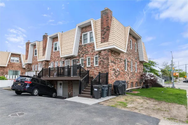 $799,000 | 16-66 Seagirt Boulevard | Far Rockaway